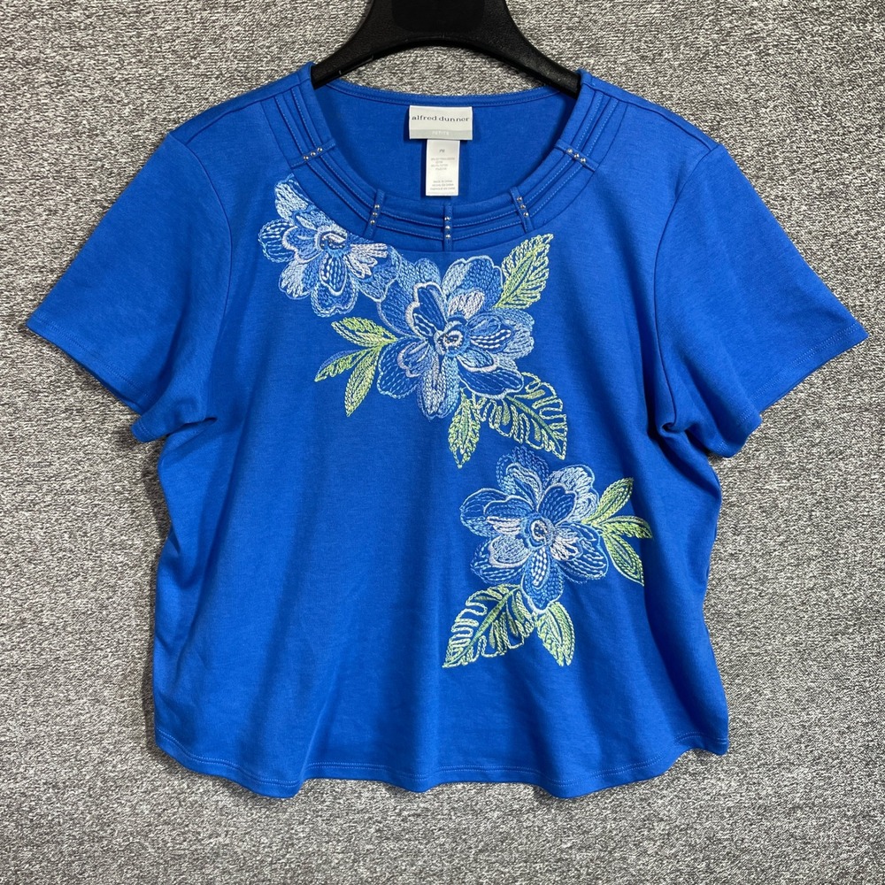 Alfred Dunner Top PM Petite Blue Floral Embroidered Short Sleeve